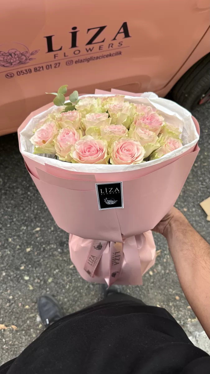 20li pembe  gül buketi 